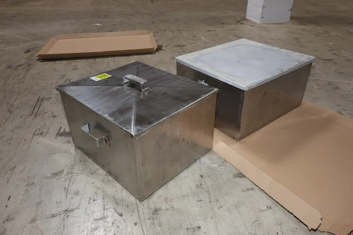 2 x Edelstahl Wannen